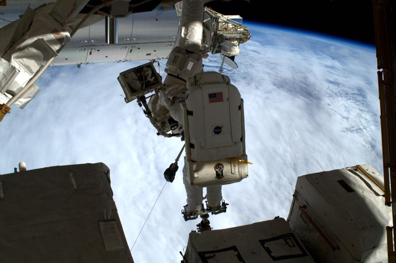 Illustration for article titled Spacesuit #3005 Tries To Drown An Astronaut, Again